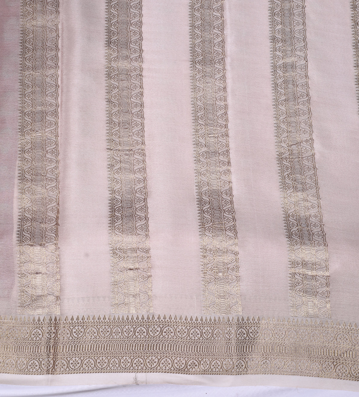 Red with Cream Checks Butta Pure Crepe Silk Saree